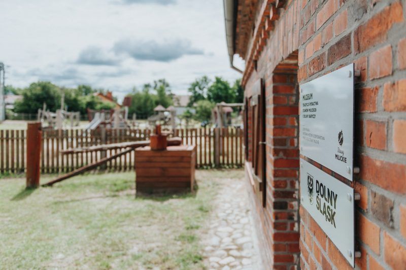 Zabudowa zagrody edukacyjnej w Rudzie Sułowskiej