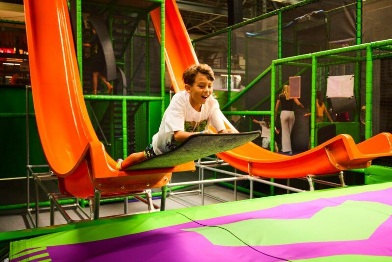 Zabawa w Parku Atrakcji GoJump we Wrocławiu