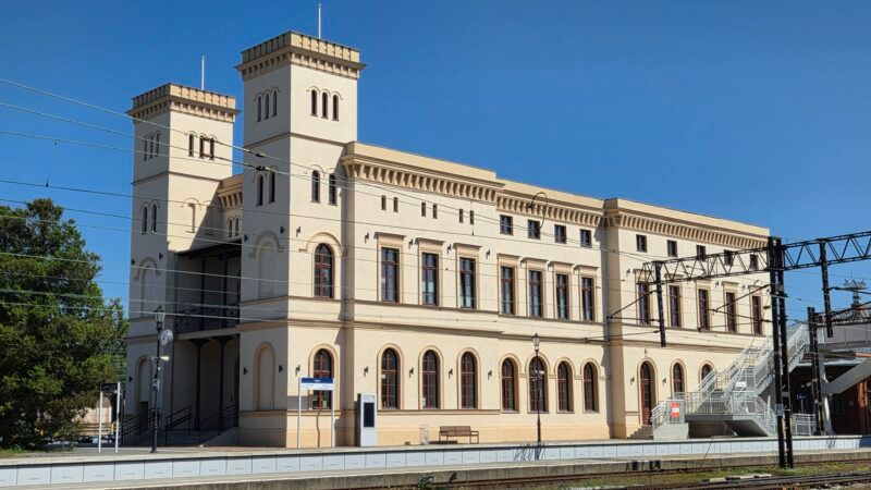 Wyremontowany dworzec w Węglińcu