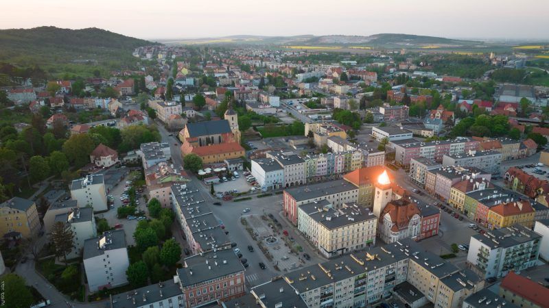 Widok z lotu ptaka na centrum Strzegomia
