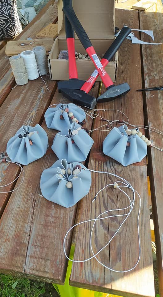 Sakiewki - wytwory turystów po warsztatach