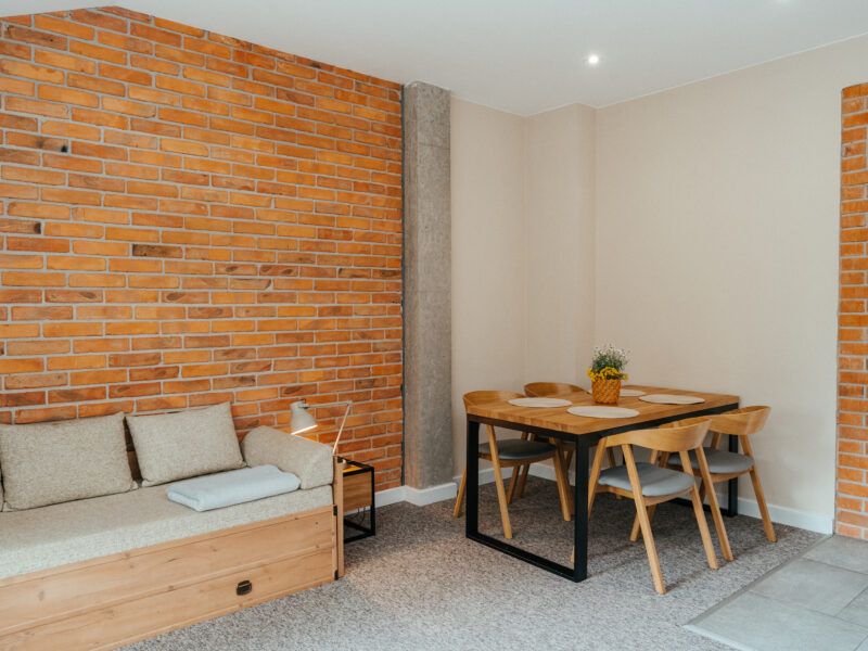 Wnętrze pokoju hotelowego w Bukowcu