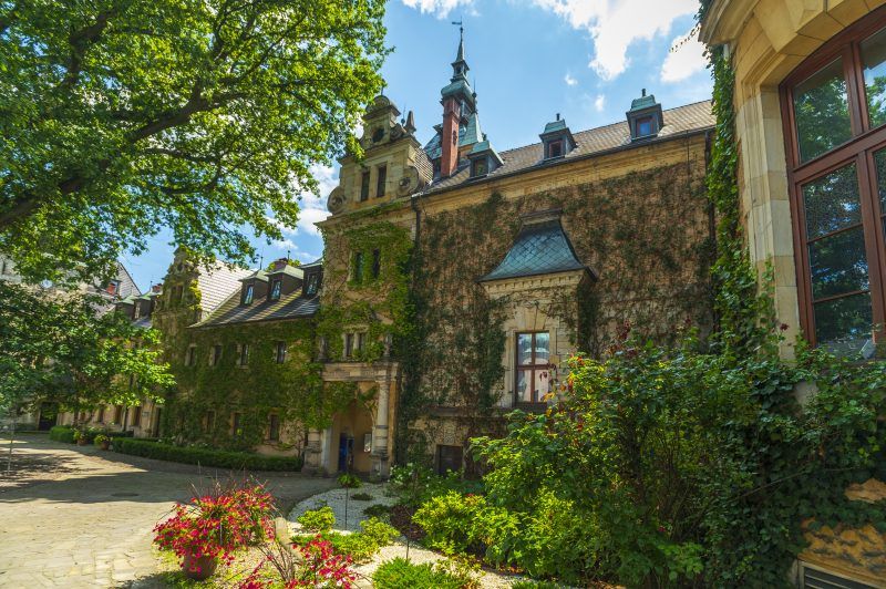 Jedna z elewacji zamku kliczków