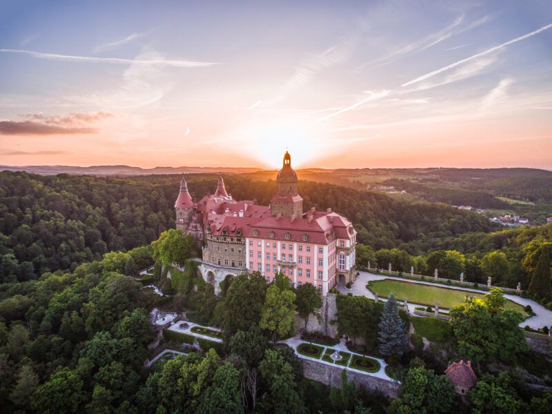 Panorama Zamku Książ i Gór Wałbrzyskich