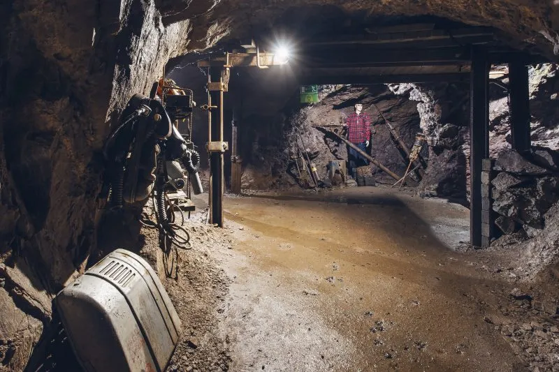 Podziemny chodnik na trasie turystycznej w Kletnie