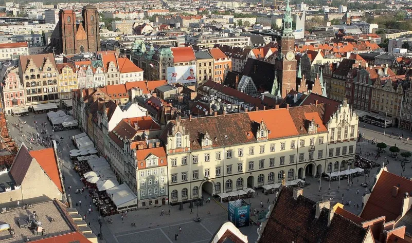 Widok z lotu ptaka na centrum Wrocławia