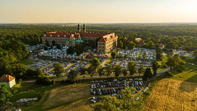 Widok z lotu ptaka na Opactwo Pocysterskie w Lubiążu