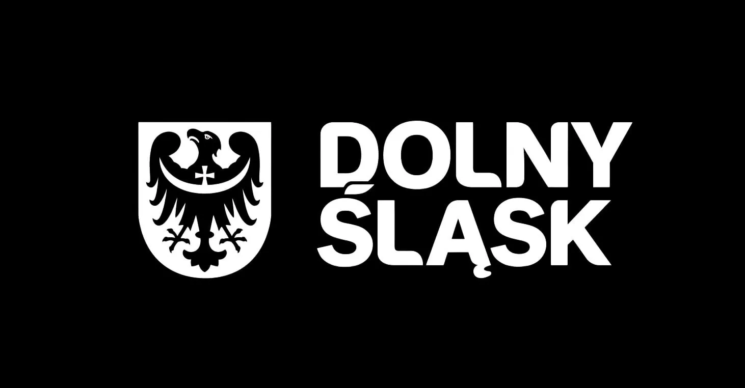 Biały logotyp Dolnego Śląska z orłem w herbie na czarnym tle.